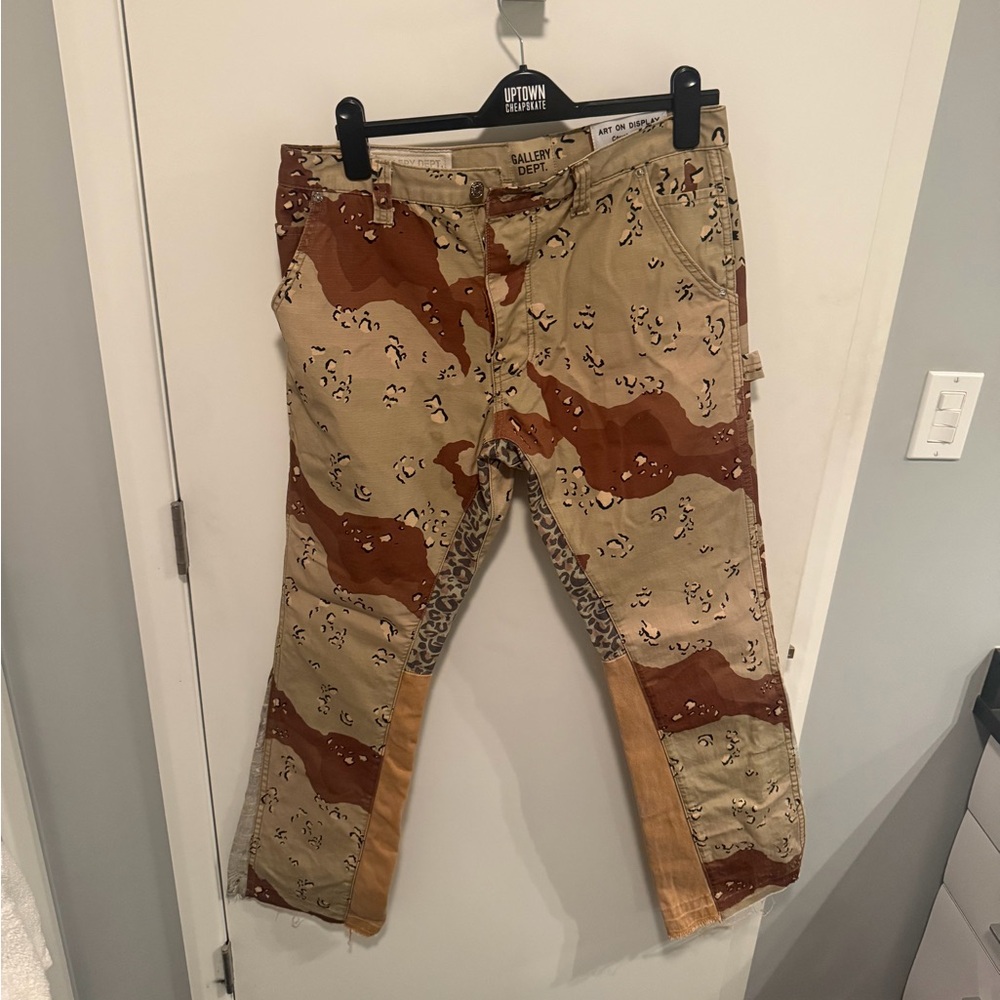 Gallery Dept. Choc La Flare pants camo size 32